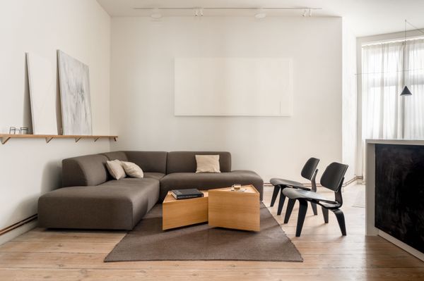 Crisp Cabinetry and Lots of Lighting Revitalize a Stripped Berlin Altbau Flat