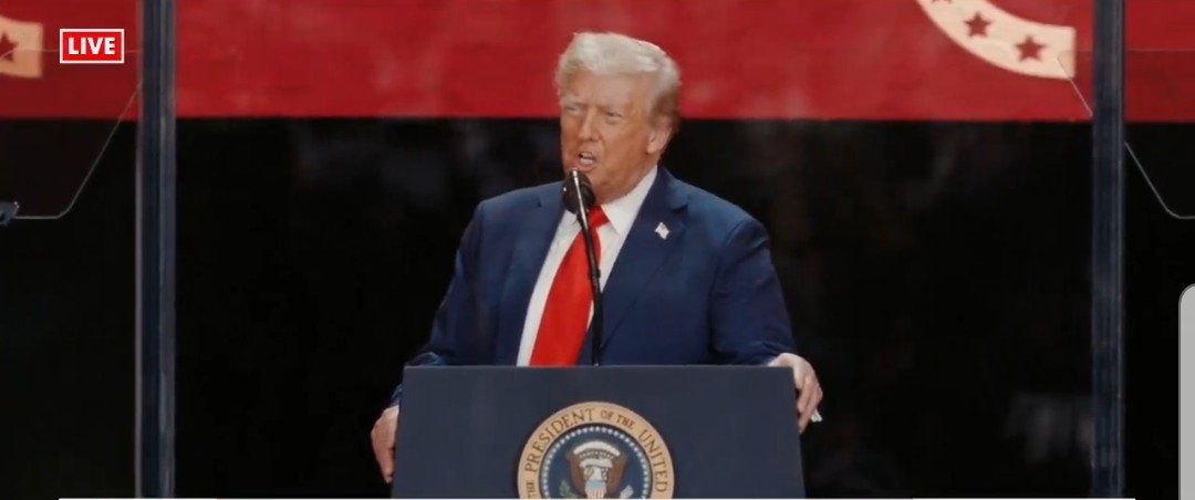 Politicians, Celebrities, And 200,000 Fans Gather to Honor Charlie Kirk