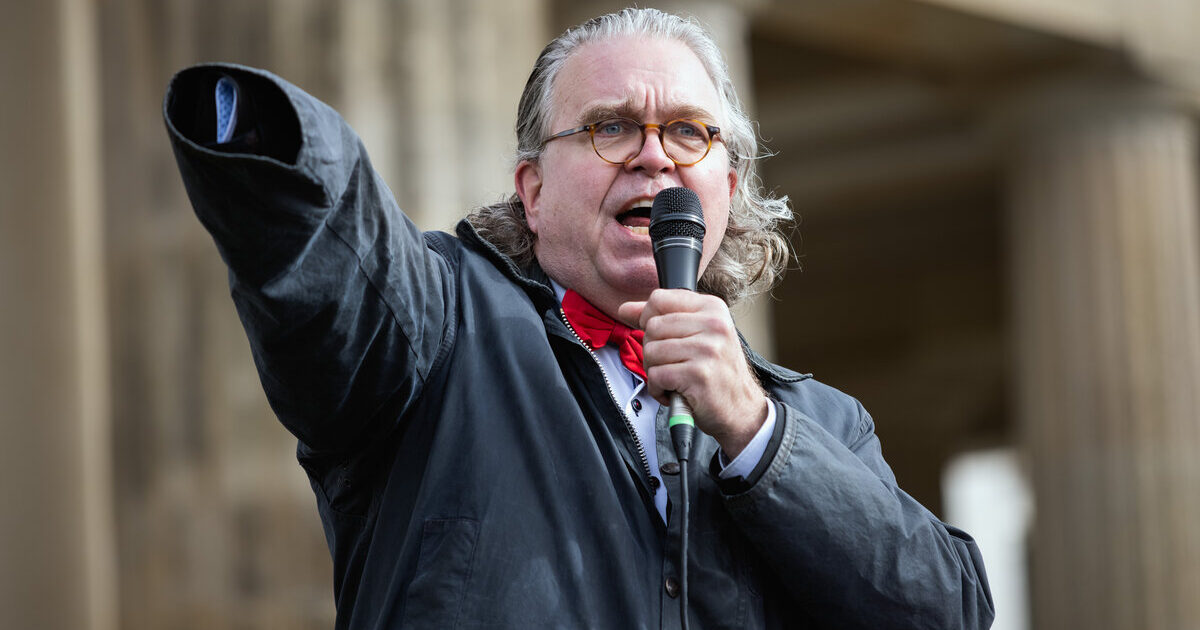 Interview with Former AfD MP Dr. Heinrich Fiechtner: They threatened to torture me to unlock my Phone — This is Merkel’s legacy (Part 2)
