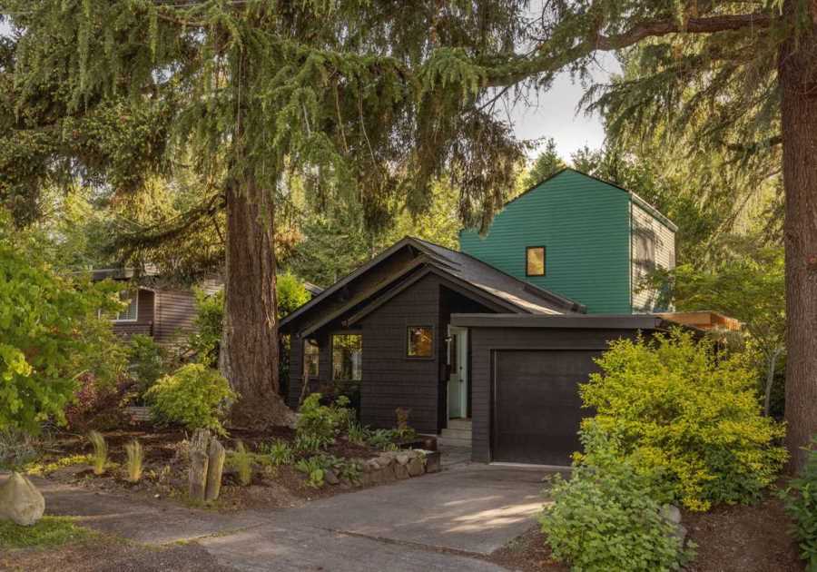 Before and After: This Seattle Renovation Proves That Weird Can Be Wonderful