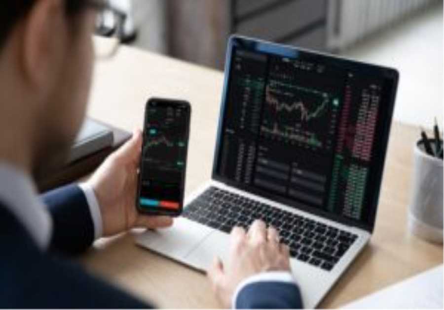 Desktop, Web, or Mobile – What Is the Best Way to Trade? Experts from Cliquall Review Your Options