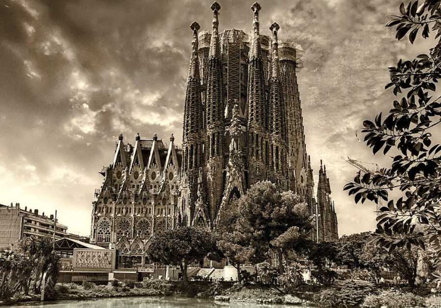 MASTERPIECE: After Over 100 Years Under Construction, Famous Barcelona Basilica ‘Sagrada Familia’ Will Be Completed Becoming Tallest Church in the World (VIDEOS)