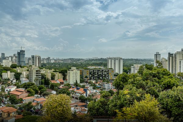 In 2020, Greg Bosi and Frederico Leonardo Dora bought a new, two-floor apartment in São Paulo, Brazil with incredible views of the city.