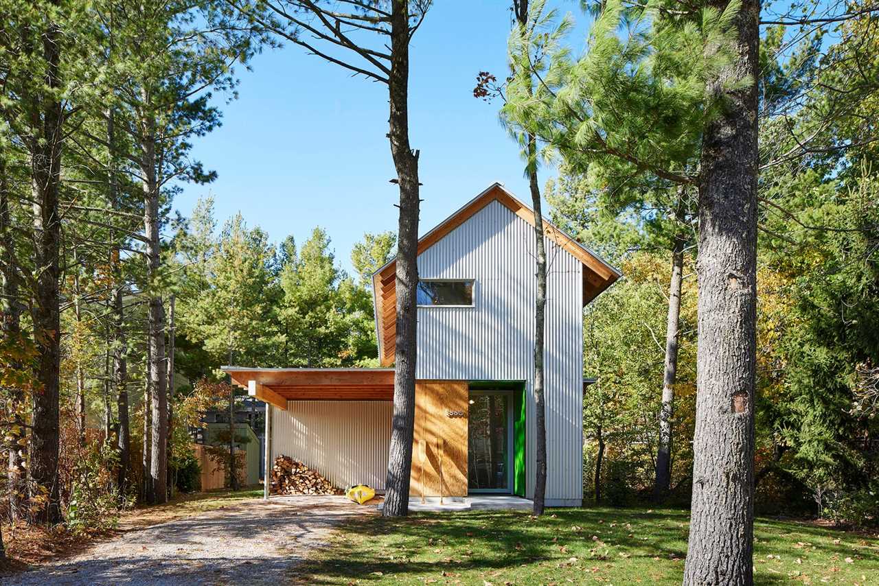 His Family Sold Off the Lake Cabin—But Its Spirit Lives On in a New 1,000-Square-Foot Retreat