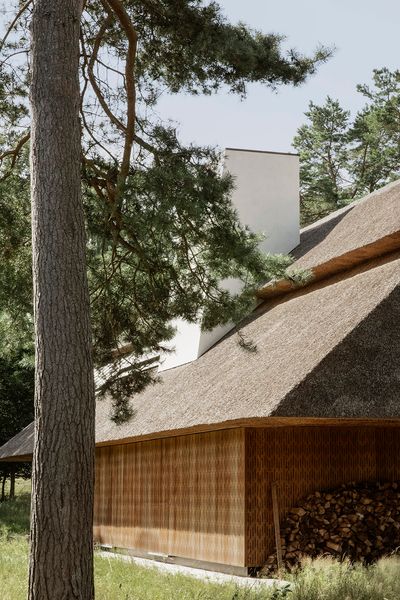 The Thatched Roof on This Danish Retreat Is Part Tradition, Part Sustainability Move