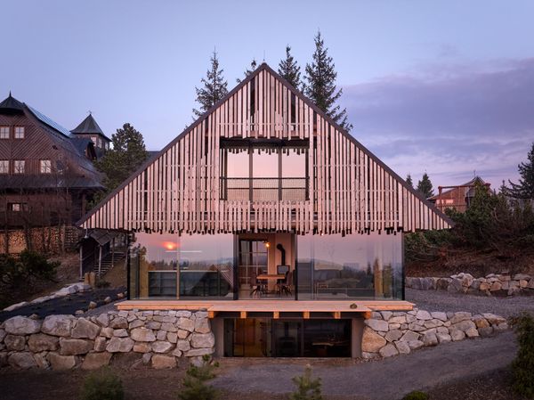 One Side of This Czech Home Feels Like a Traditional Log Cabin—the Other Has Lots of Glass
