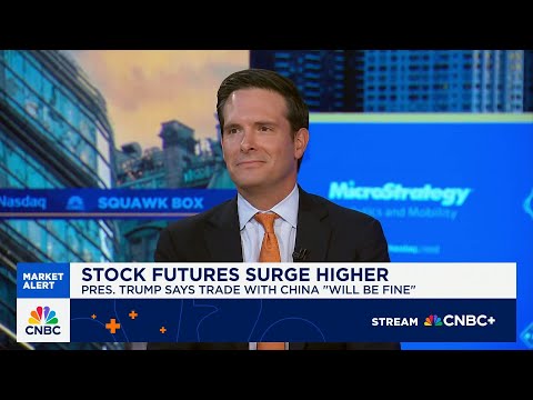 Expect one more move higher in the S&P into year-end, says Strategas' Chris Verrone