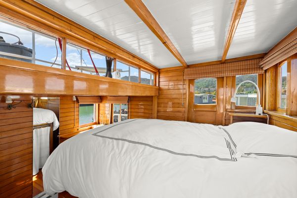 The boat was originally built as a schooner for transporting fish from deep-sea fishers into port. Too sturdily built and without much cargo space for fish, the Mirene instead found work ferrying people, goods, and working as a tugboat in the Pacific Northwest.