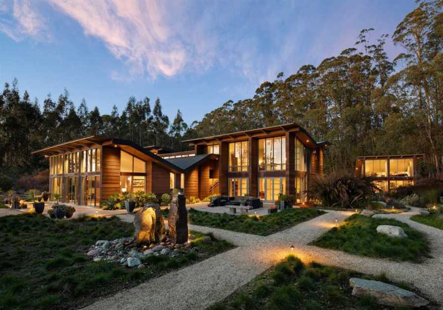 This $5.9M Pescadero Home Blends Ocean Views With Laid-Back Charm