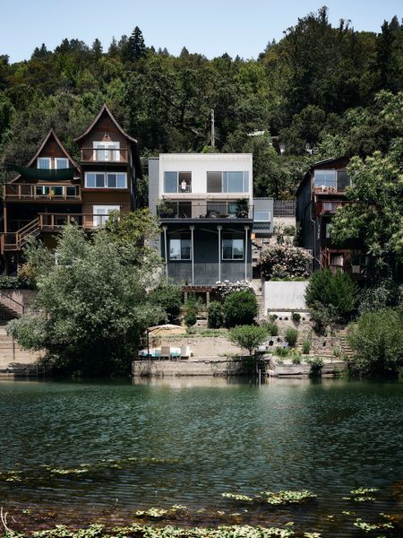 This Riverfront Home in Northern California Maxes Out Water Views