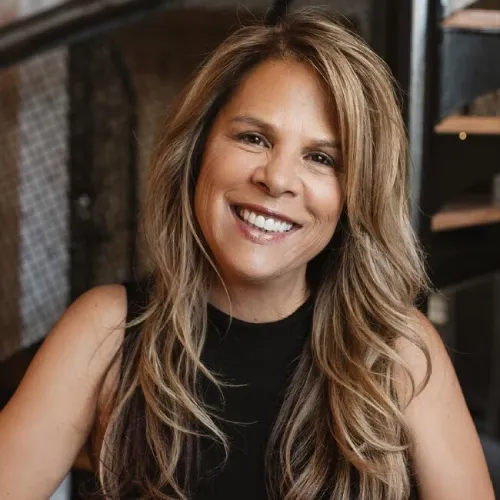 Gail DeMarco headshot