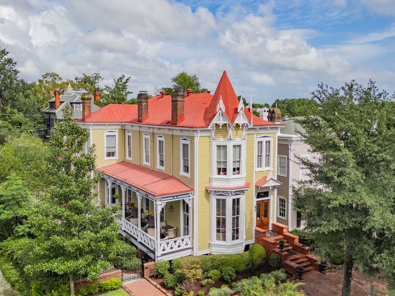 In Savannah, an 1884 Victorian With a Fairytale Facade Asks $2.8M