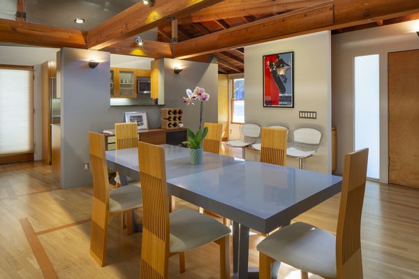 The home's original owner, Anna Mahler, was a successful sculptor, winning a Grand Prix in Paris of 1937.