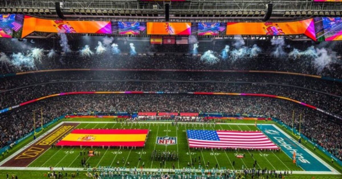 A Huge Success: the NFL game at the Bernabéu in Madrid generated €150 million, attracted 42,000 tourists, and became the biggest sports economic impact of the year in Spain