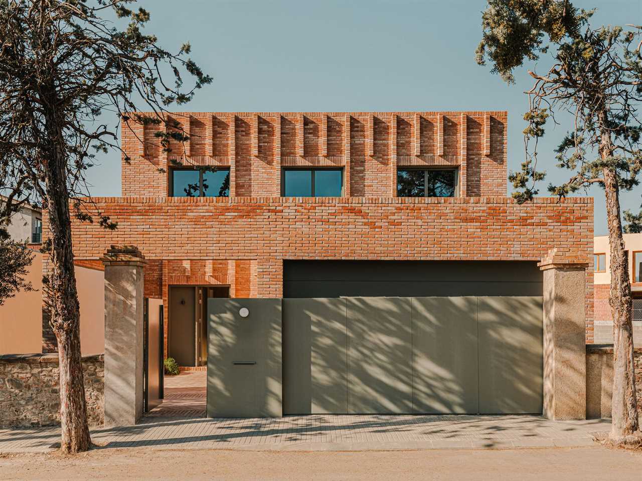 Flexibility Is at the Forefront of This Brick Home in Barcelona