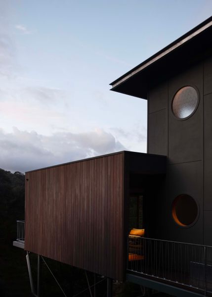 Modernist Masters Inspired This Australian Home—Which a Father and Son Built by Hand