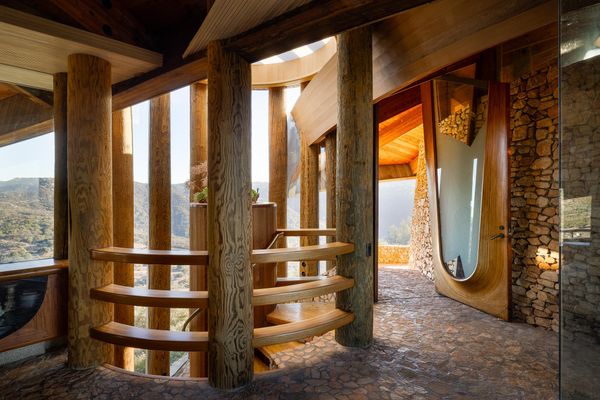 The home is currently on the market for the first time in its history.