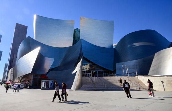 With the Walt Disney Concert Hall in downtown Los Angeles, opened in 2003, Frank Gehry experimented with monumental, swooping shapes clad in stainless steel.