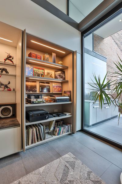 Renovation architect Terry Boling won the 2020 Cincinnati Design Award in Building Residential Architecture for his work on this building.