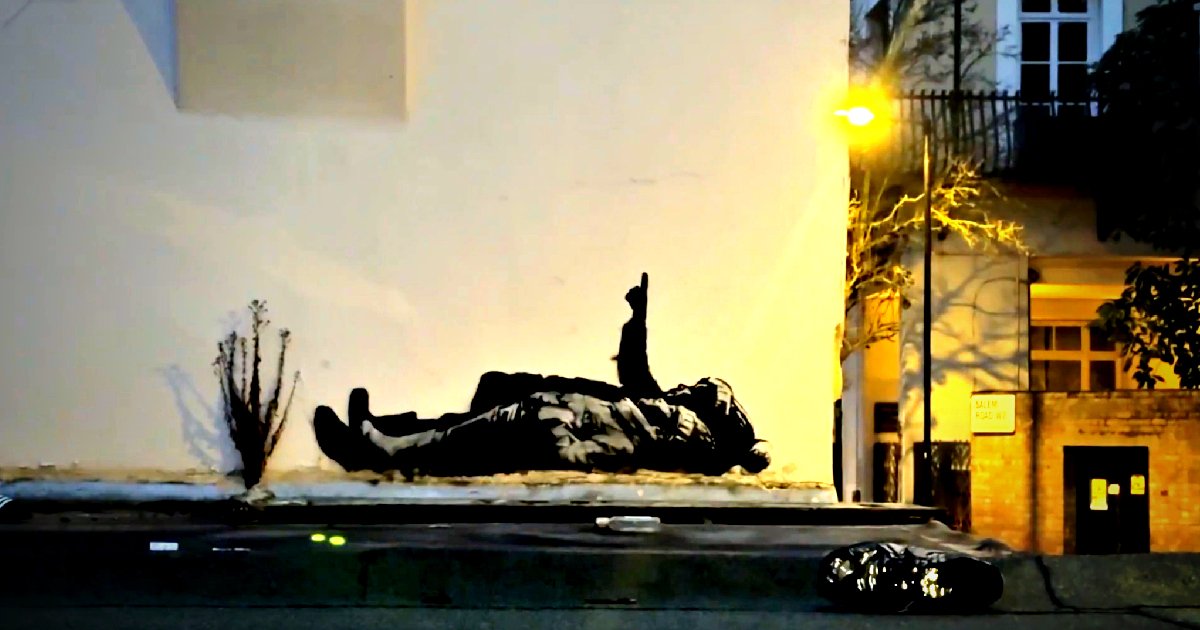 New Murals by Mysterious Street Artist Banksy Appear in London (VIDEOS)