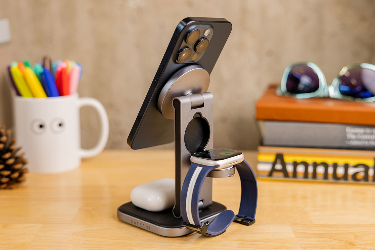 Satechi 3-in-1 Foldable Qi2 Wireless Charging Stand – Superb travel or desk-bound wireless MagSafe charger