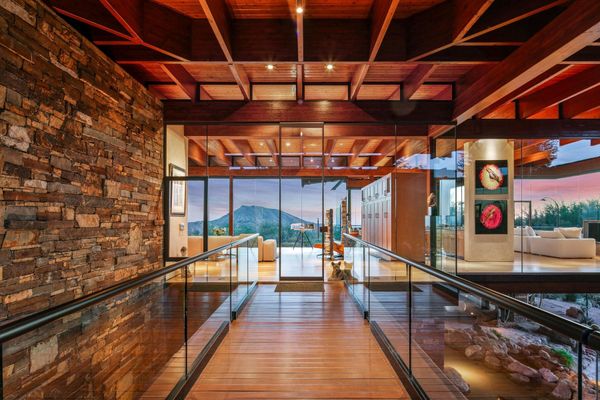 This Scottsdale Compound Offers an Elegant Interplay of Indoor and Outdoor Living for $8.5M