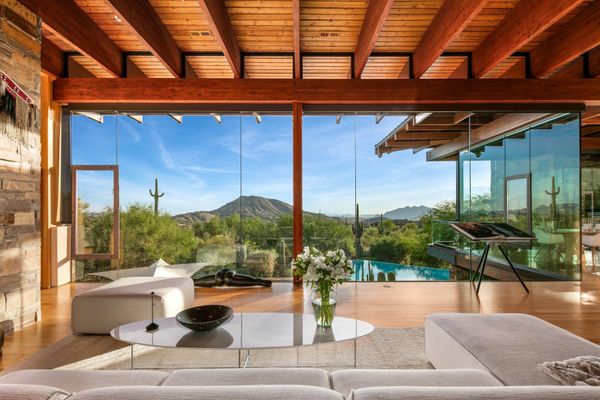 This Scottsdale Compound Offers an Elegant Interplay of Indoor and Outdoor Living for $8.5M