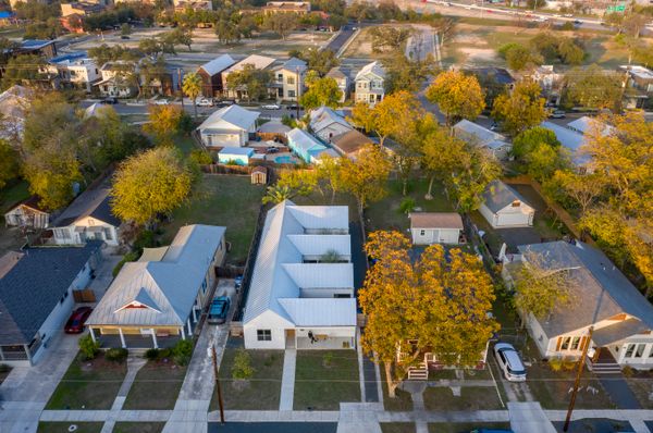 A bird’s-eye view of the 1,900-square-foot house for architect Mary English’s sister and her family reveals the home’s unique form.