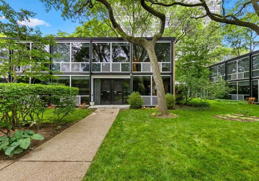One of Mies van der Rohe’s Lafayette Park Town Houses Just Listed for $365K
