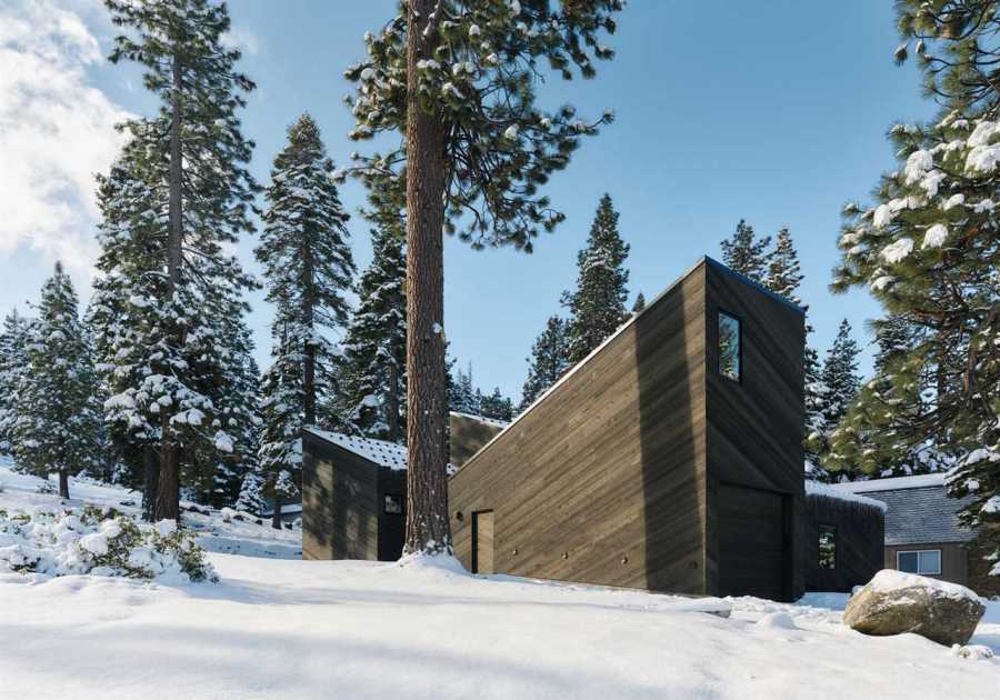This Minimalist Black Ski Cabin in Tahoe Feels as Fresh as a Powder Day
