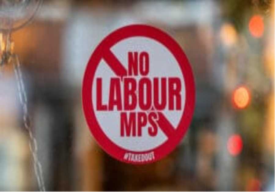 Hairdressers join pub landlords in banning Labour MPs over business rates backlash