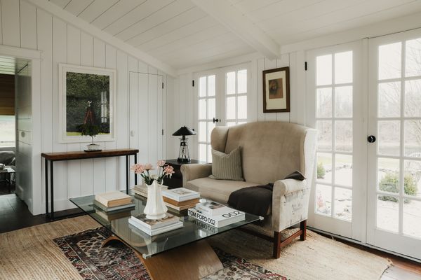 The 18th Century Meets the ’80s at This $2.8M New York Farmhouse