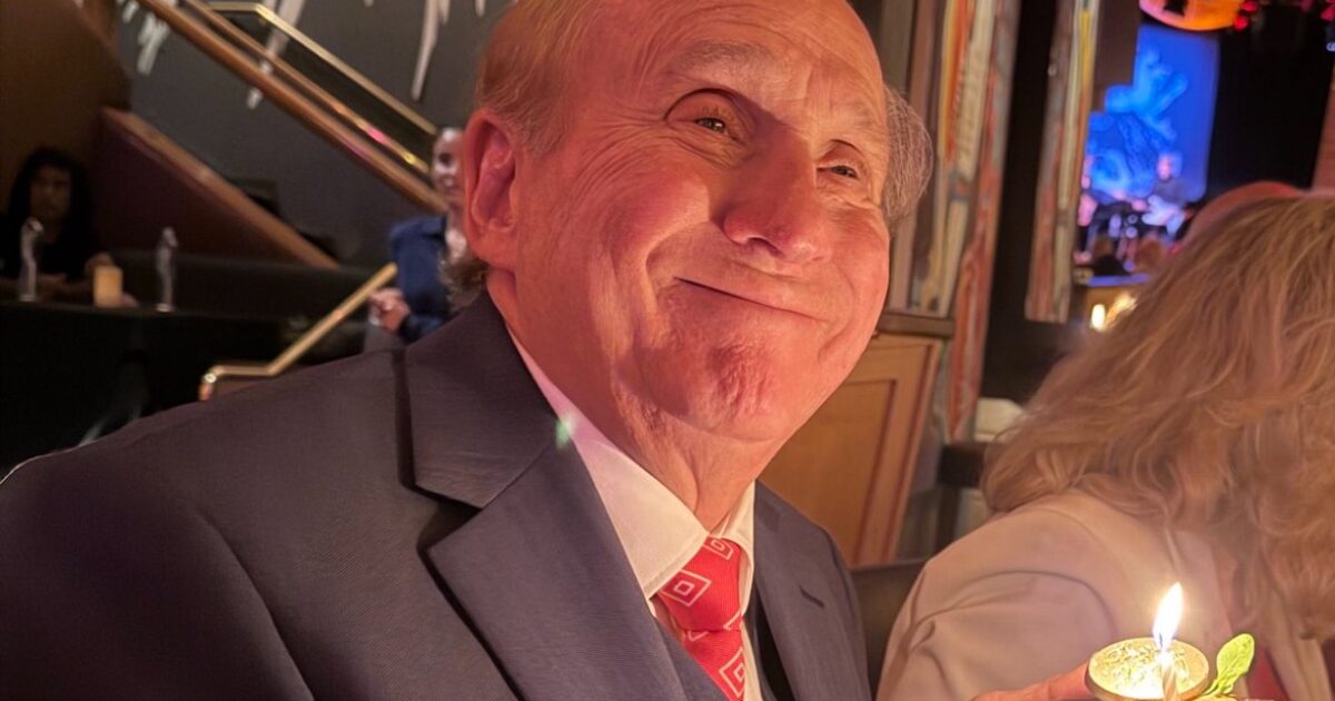 JUST IN: Ronald Reagan’s Son Michael Reagan Dead at 80