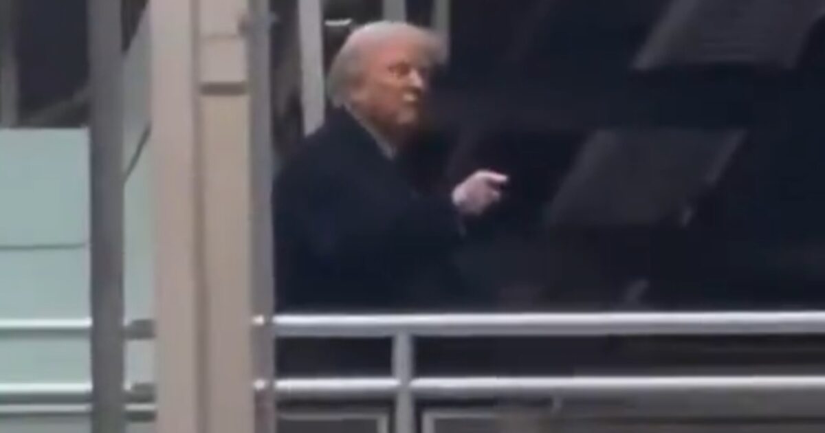 Trump Flips Off Heckler Who Shouts Pedo Slur During Visit to Ford Plant in Michigan – White House Defends Trump! (VIDEO)