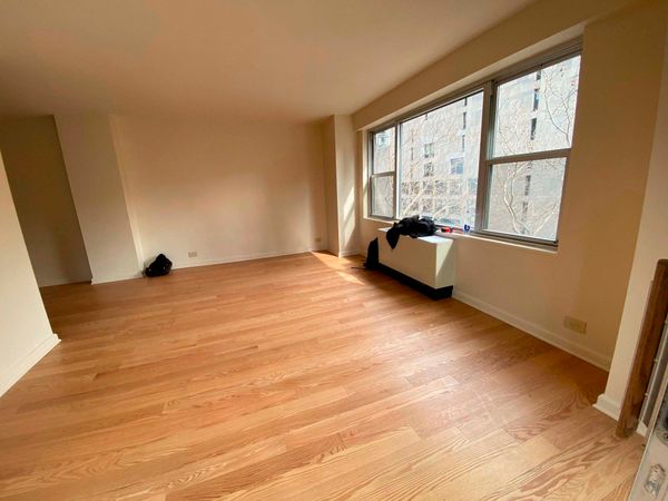 Before: The living room prior to the renovation.
