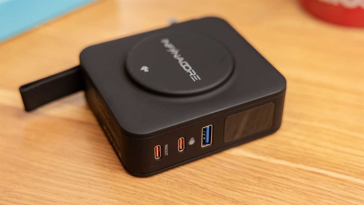 InfinaCore P3 Pro – 10K Power Bank and Wall Charger combo