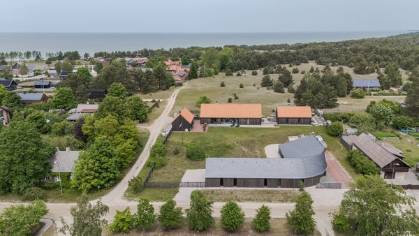 On the Latvian Coast, a Sea-Inspired Twist on the Gable Home