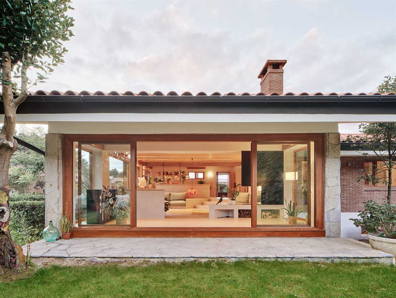 Sunken Spaces—and Some Sharp Edges—Reorganize This ’70s Spanish Home