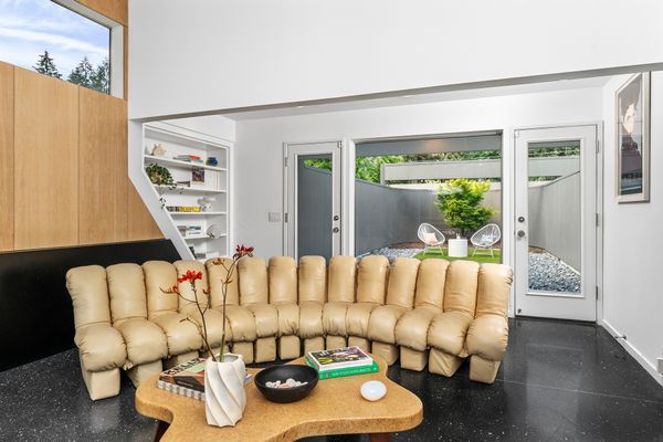 In Portland, an ’80s Residence Reborn Hits the Market for $1.8M