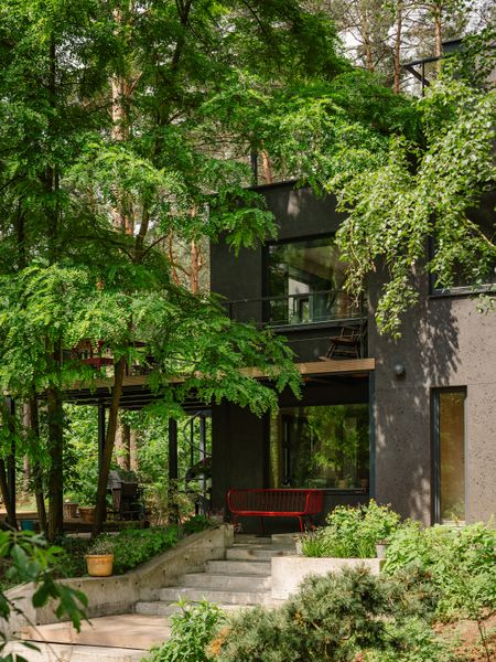 Where Neighbors Saw a Jumble of Blocks, They Saw Tetris Pieces With Potential