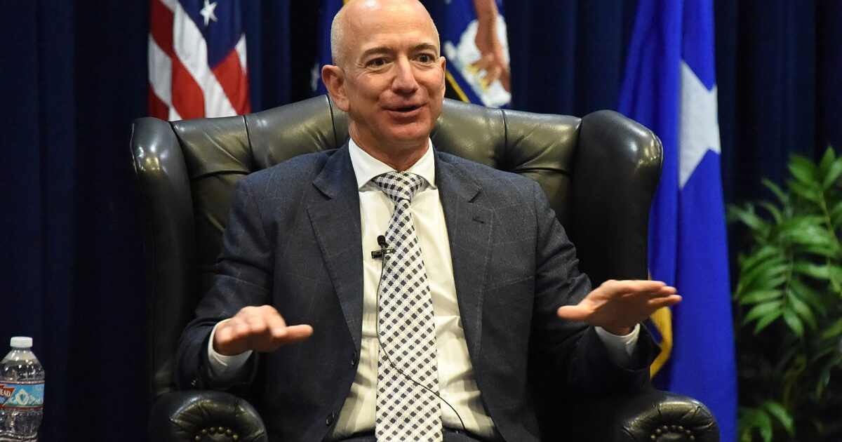 ‘The WaPo Extinction Event’: Washington Post Employees Beg For Their Jobs as Owner Jeff Bezos Prepares to Fire 300 More Staff