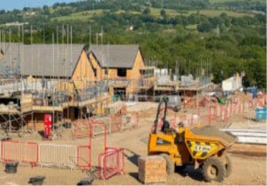 UK housebuilding sinks to deepest slump since Covid lockdowns