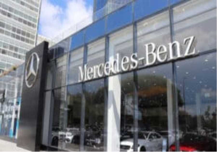 Mercedes-Benz Financial Services UK posts £365m loss after car loan scandal provision