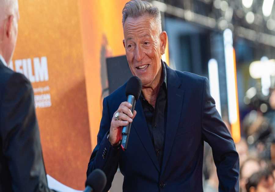 Bruce Springsteen Pauses Concert to Deliver Vulgar Anti-ICE Message