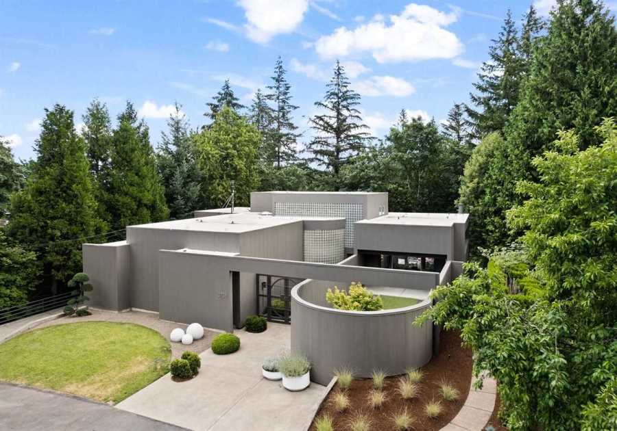 In Portland, an ’80s Residence Reborn Hits the Market for $1.8M