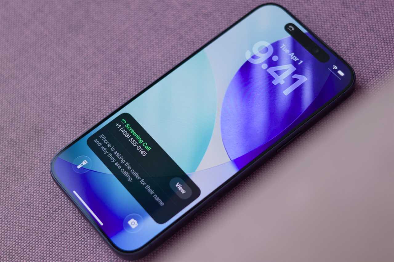 Call screening on iOS