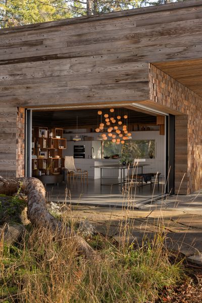 Sandblasted Cedar Blocks Finish This Island Home in British Columbia