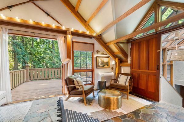 This $625K Washington Home Looks Like a Cabin, But It Feels Like a Greenhouse