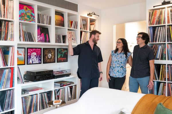 Berk’s makeovers spotlight his subjects’s collections.