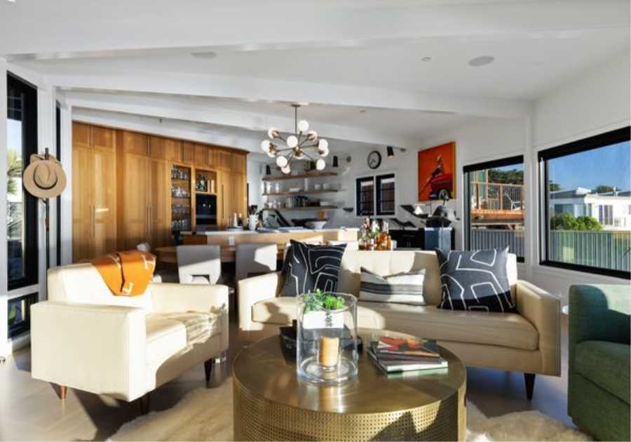 In Cambria, a Curvaceous Midcentury Beach House Surfaces for $4.3M